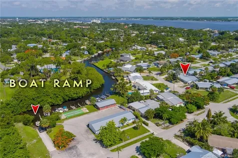 441 SE Robalo Court Stuart FL 34996