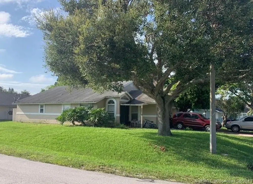 6101 SE Michael Drive Stuart FL 34997