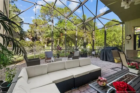 6839 SE Twin Oaks Circle Stuart FL 34997