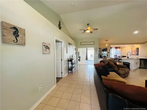 1309 Carlton Court Fort Pierce FL 34949