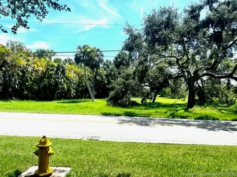 140 N Sewalls Point Road Sewalls Point FL 34996