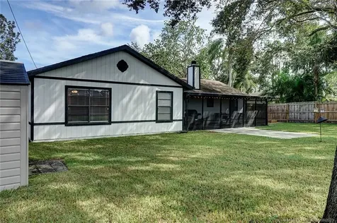 1384 SW Axtell Avenue Port Saint Lucie FL 34953