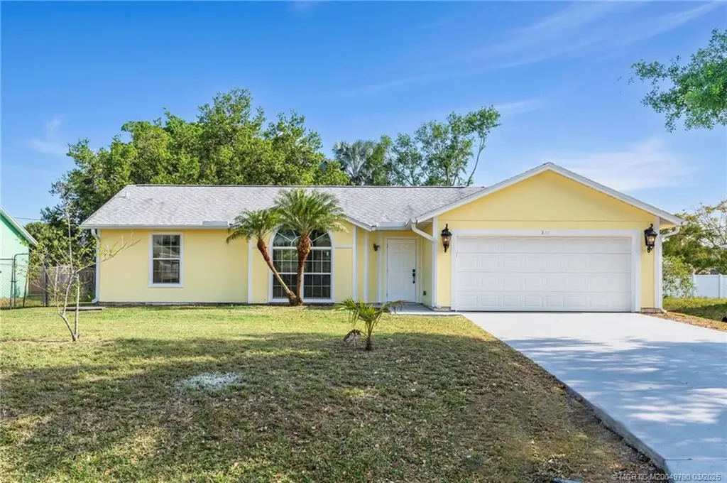 826 SW Duncan Terrace Port Saint Lucie FL 34953