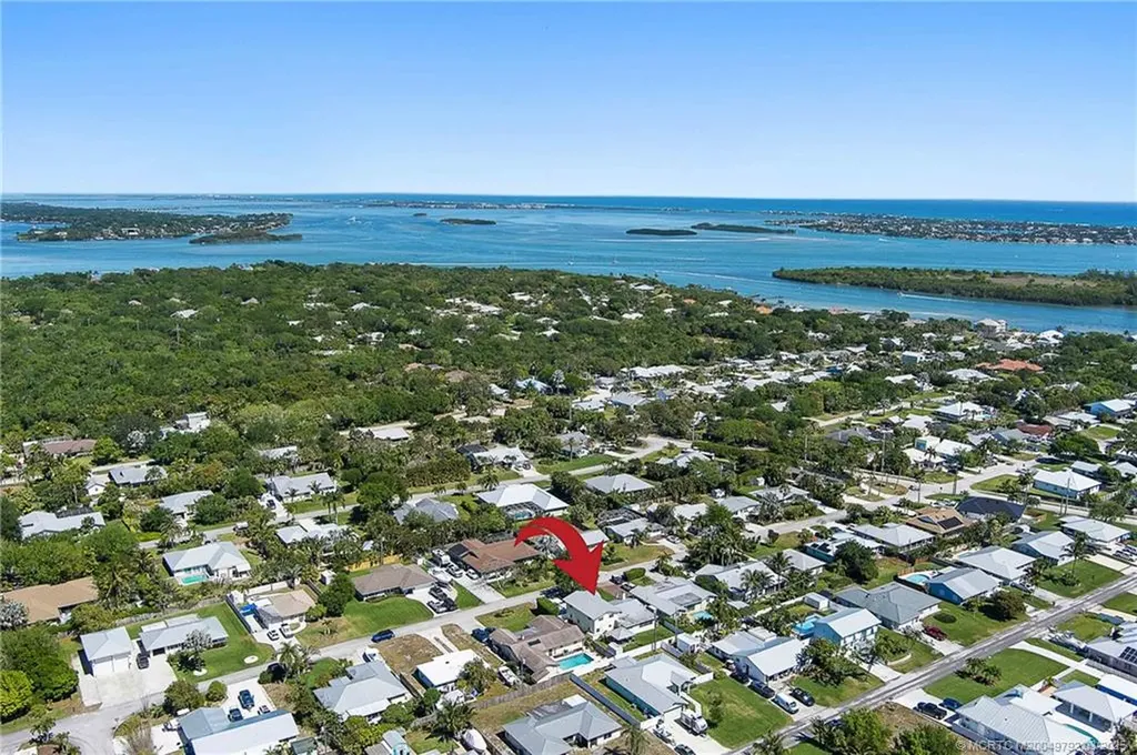 5226 SE Orange Street Stuart FL 34997