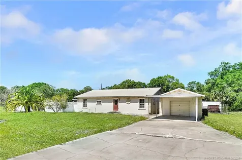 6785 NE 7th Street Okeechobee FL 34974