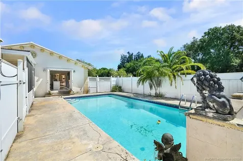 6785 NE 7th Street Okeechobee FL 34974