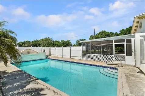 6785 NE 7th Street Okeechobee FL 34974