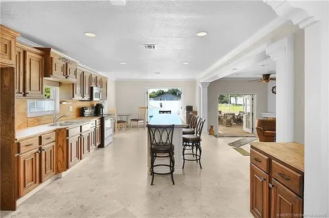 6785 NE 7th Street Okeechobee FL 34974