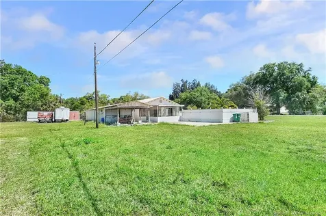 6785 NE 7th Street Okeechobee FL 34974