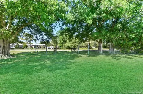 6785 NE 7th Street Okeechobee FL 34974