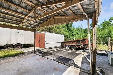 6785 NE 7th Street Okeechobee FL 34974