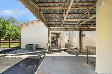 6785 NE 7th Street Okeechobee FL 34974