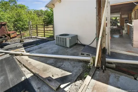 6785 NE 7th Street Okeechobee FL 34974