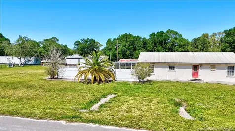 6785 NE 7th Street Okeechobee FL 34974