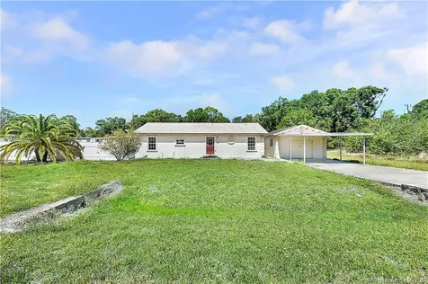 6785 NE 7th Street Okeechobee FL 34974