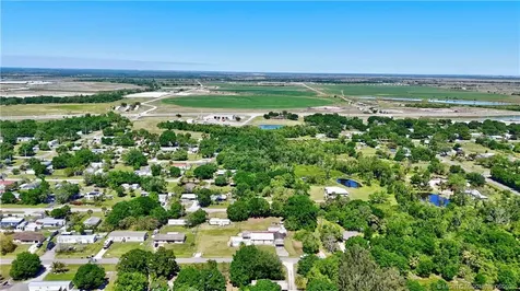 6785 NE 7th Street Okeechobee FL 34974