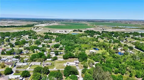6785 NE 7th Street Okeechobee FL 34974