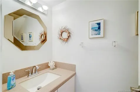 5532 NE Gulfstream Way Stuart FL 34996