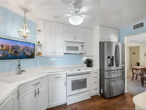 3472 NE Causeway Boulevard Jensen Beach FL 34957