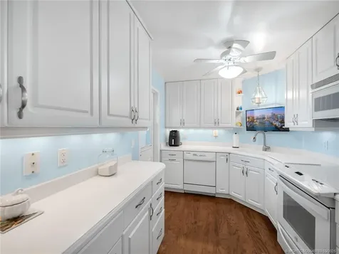 3472 NE Causeway Boulevard Jensen Beach FL 34957