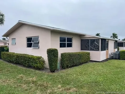 2727 Dudley Drive W West Palm Beach FL 33415