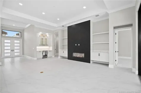 107 SE Via Verona Port St Lucie FL 34984