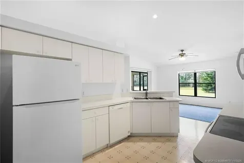 5940 NW Brenda Circle Port St Lucie FL 34986