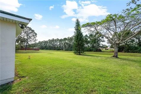 5940 NW Brenda Circle Port St Lucie FL 34986