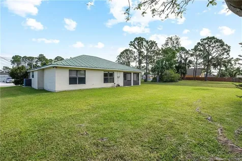 5940 NW Brenda Circle Port St Lucie FL 34986