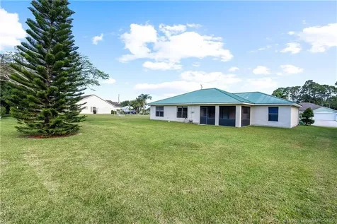 5940 NW Brenda Circle Port St Lucie FL 34986