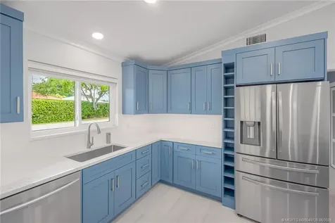 4104 SE Centerboard Lane Stuart FL 34997