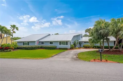 4104 SE Centerboard Lane Stuart FL 34997