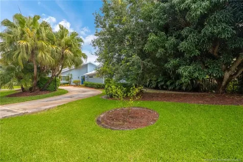 4104 SE Centerboard Lane Stuart FL 34997