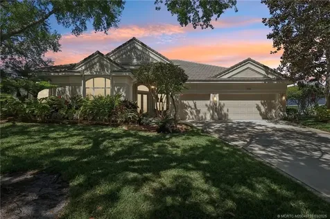 5718 SE Forest Glade Trail Hobe Sound FL 33455