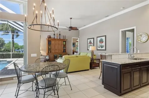 5718 SE Forest Glade Trail Hobe Sound FL 33455