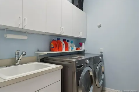 5718 SE Forest Glade Trail Hobe Sound FL 33455