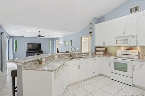 582 SE Southwood Trail Stuart FL 34997