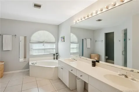582 SE Southwood Trail Stuart FL 34997