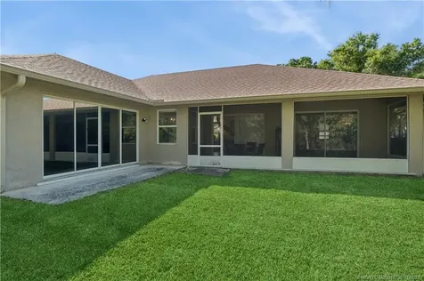 582 SE Southwood Trail Stuart FL 34997