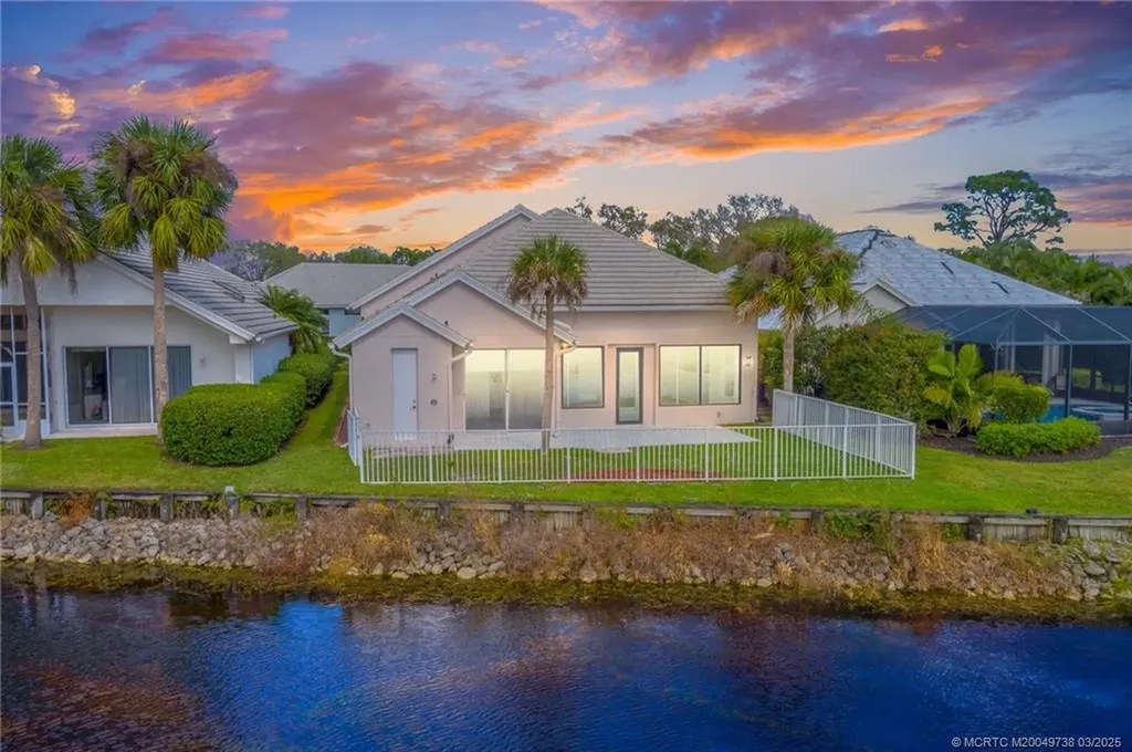 1414 SE Breton Lane Port Saint Lucie FL 34952