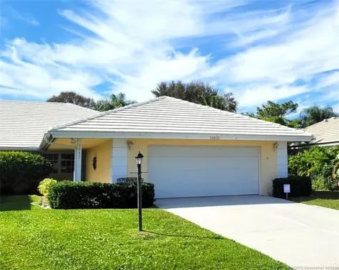 3852 SE Fairway W Stuart FL 34997