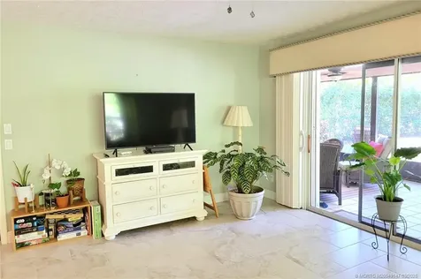 3852 SE Fairway W Stuart FL 34997