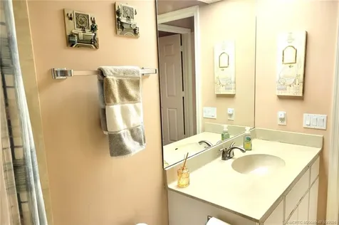 3852 SE Fairway W Stuart FL 34997