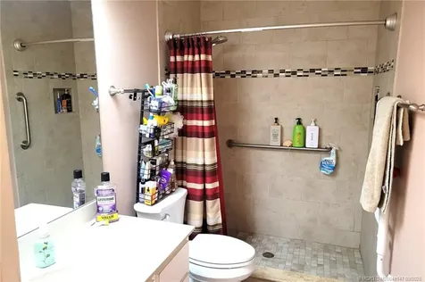 3852 SE Fairway W Stuart FL 34997