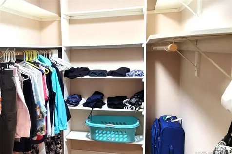 3852 SE Fairway W Stuart FL 34997