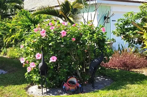 3852 SE Fairway W Stuart FL 34997