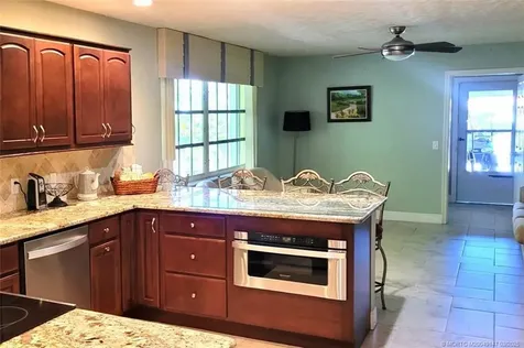 3852 SE Fairway W Stuart FL 34997