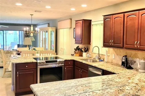 3852 SE Fairway W Stuart FL 34997