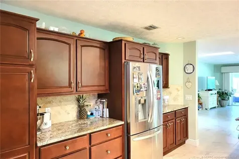 3852 SE Fairway W Stuart FL 34997