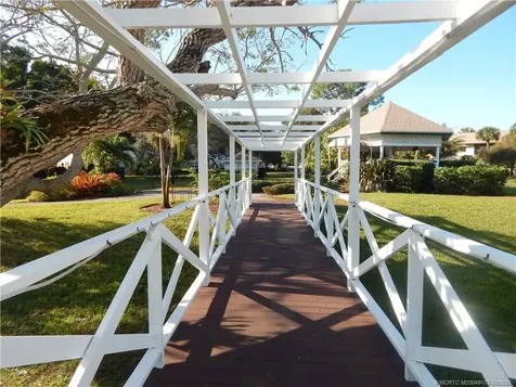 2950 SE Ocean Boulevard Stuart FL 34996